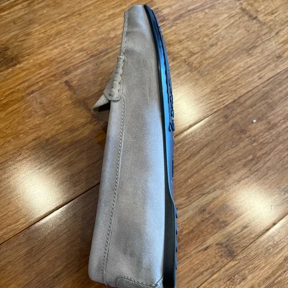 TOD’S CITY GOMMINO DRIVING SHOES IN SUEDE - light grayish taupe color size 39 - Picture 12 of 16